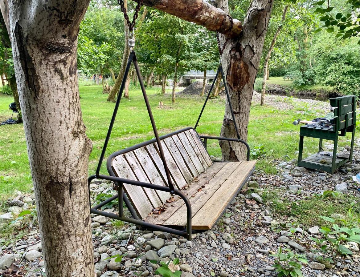 River View Glamping Hotel Llandovery Buitenkant foto